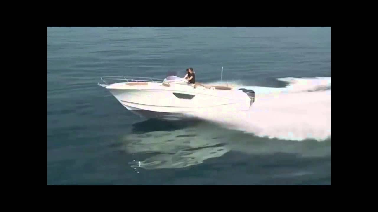 Jeanneau Yacht Cap Camarat 8.5 CC (Center Console)