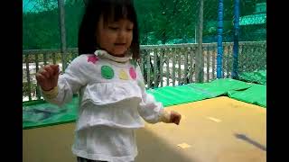 트램플린이  재밌는 3살 유빈이   20110504   #최유빈 #세살 #트램플린