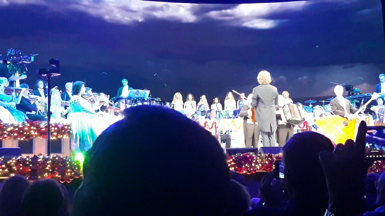 André Rieu in Lisbon, Portugal - YouTube