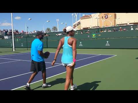 大坂なおみ選手【練習風景】練習後のストレッチ＆サイン Naomi Osaka【Cool Down Stretch】2019 Indian Wells