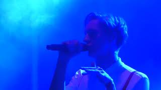 Video thumbnail of "Kraftklub - Blaues Licht (Livepremiere) Live in Chemnitz 03.09.2022 Atomino im Wirkbau"