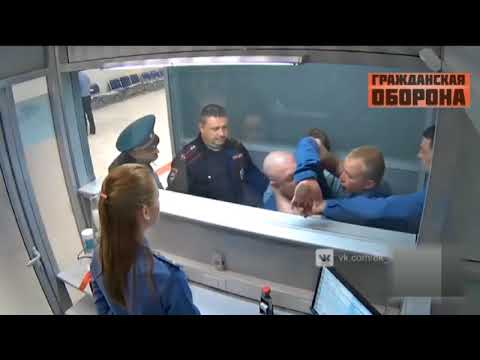 Российские туристы за границей: традиции и пьянство в самолетах – Гражданская оборона, 22.08.2017