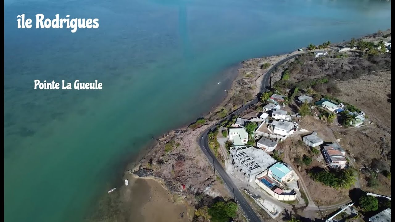 Ile Rodrigues (Rodrigues island) région Nord en drone, Baie Malgache à Pointe La Gueule.