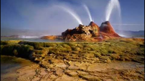 سورة البروج للقاريء محمد أيوب أبو مازن.wmv