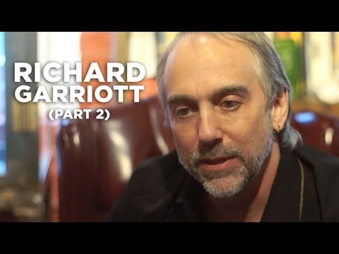 Video: Richard Garriott Verkauft Bei EBay Fläschchen Mit Seinem Blut