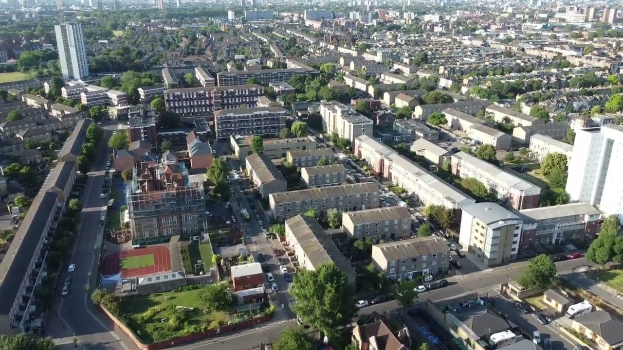 Amazing drone view over the Hackney Marshes #drone #dji #aerialphotography #aerialvideo