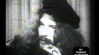 Jethro Tull: Ian Anderson interviewed on Australian TV, 1972. chords