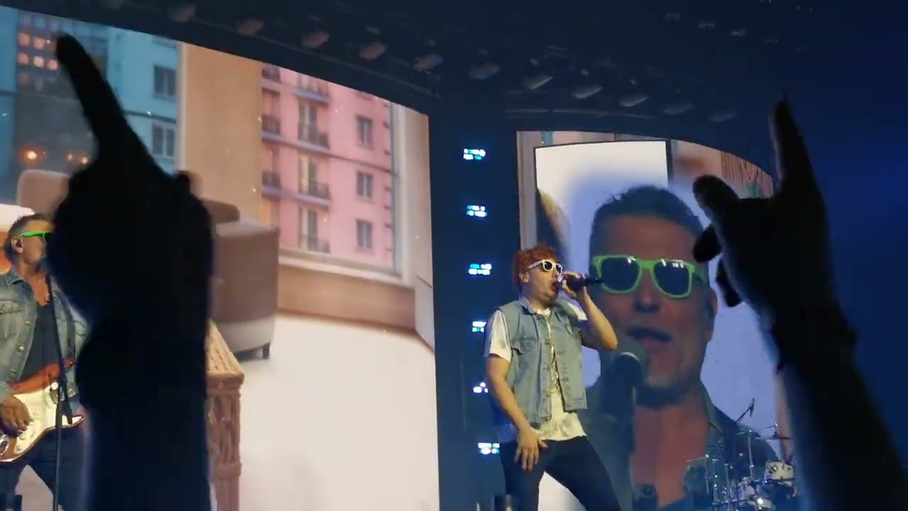 Irigy Hónaljmirigy - Öltözői hangulat, Darabokra törted a számom 