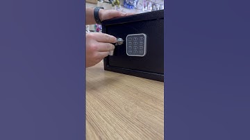 We picked open this safe for a customer who bought it in after the batteries ran out.