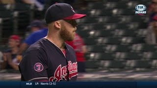 CHC@CLE: Allen escapes bases-loaded jam after delay