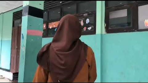 tugas 1 informatika : vlog meriview lingkungan sekolah. TATYANA ANAYA (IX.E)