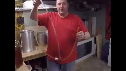 Racking Beer without a Auto Siphon - Moving beer and getting Tipsy!