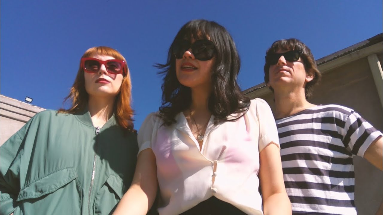 The Freebies – Hard On U (Official Video)