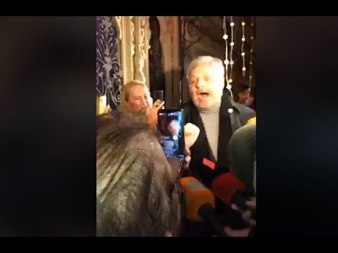 ხმაური რესტორანთან - გიორგი ბარამიძეს მოწინააღმდეგეები დახვდნენ და პასუხი მოსთხოვეს