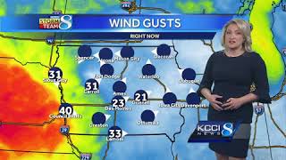 Videocast: Snow showers through the day