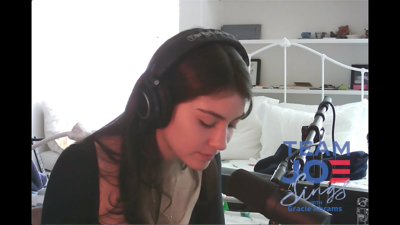 Gracie Abrams – tehe (live for Team Joe Sings)