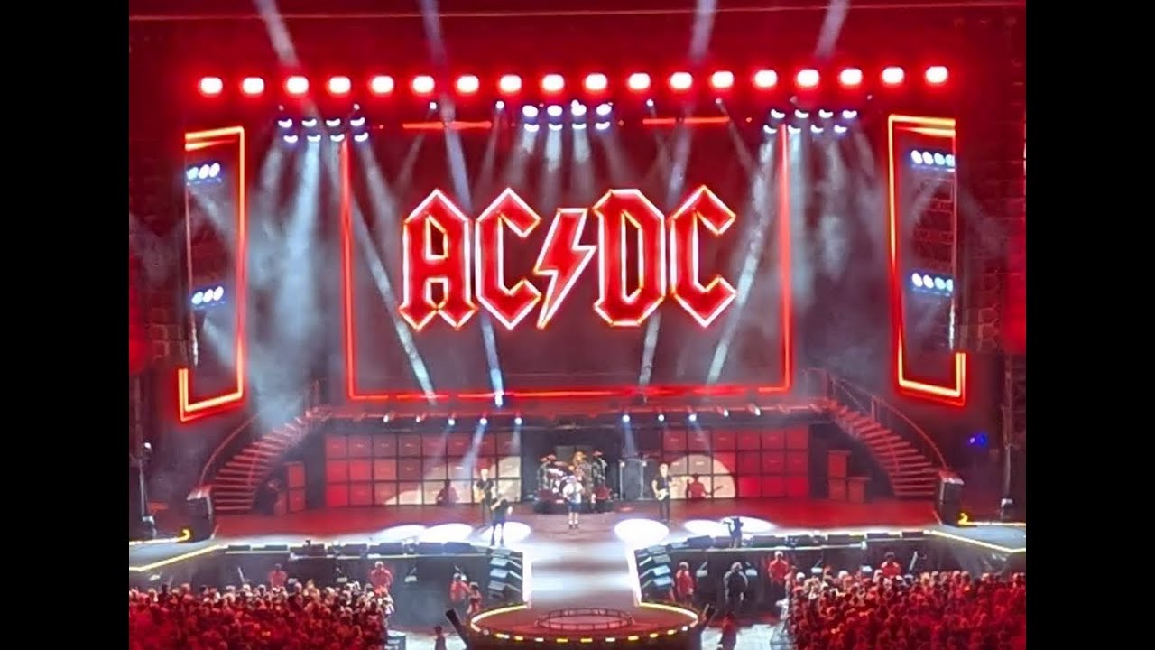 AC/DC at US Bank Stadium Minneapolis April 10 2025 - YouTube