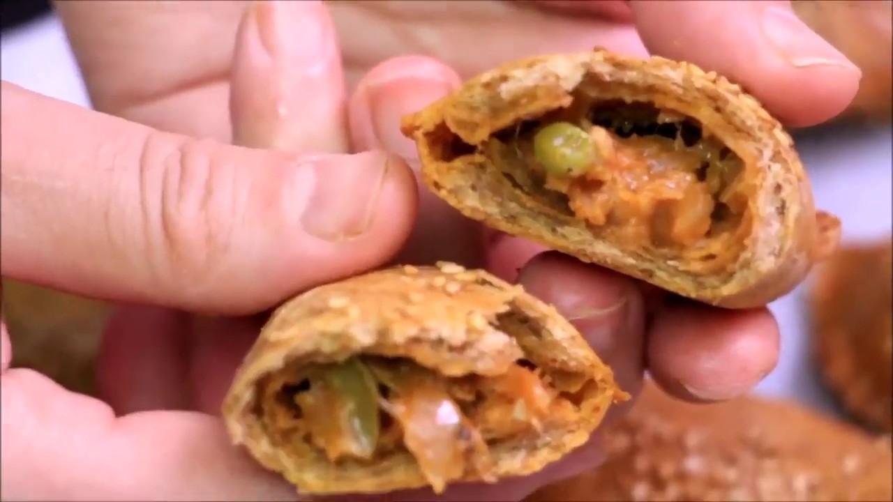 غيفوتك بزاف الى ماحضرتيش عجين الشوصون بطريقتي مملحات رمضانية مميزة  مورقة ومقرمشة كوني من الاوائل