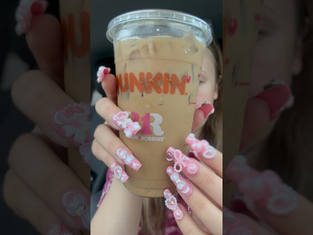 BANANA PROTEIN ICED LATTE #dunkindonuts #asmr #icedlatte