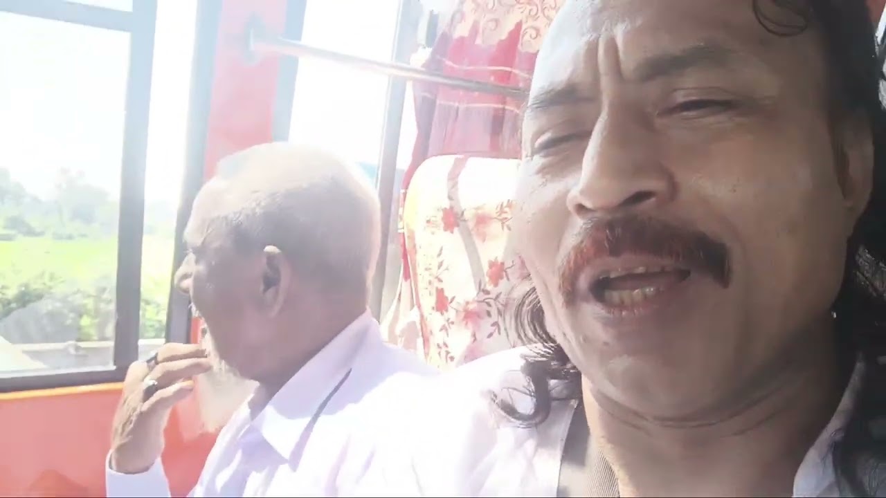 মাইজভান্ডার শরীফ যাওয়ার পথে 