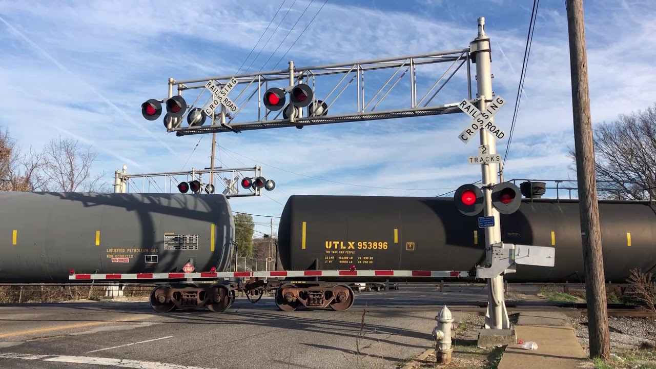 Belz Boulevard Railroad Crossing, Memphis, TN YouTube