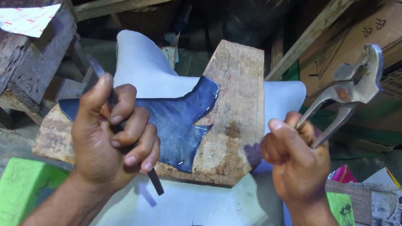 How to: Dry Leather Crimping of Chelsea Boot Vamps