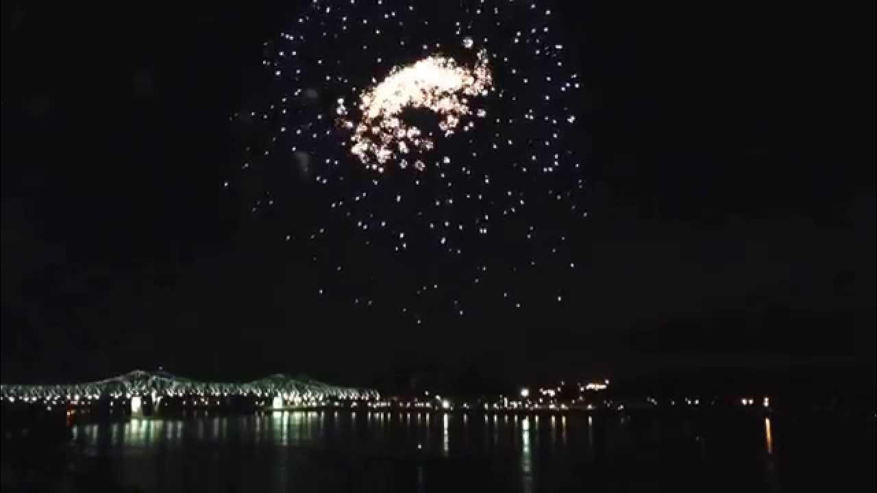 4th of July Fireworks Natchez, Mississippi YouTube