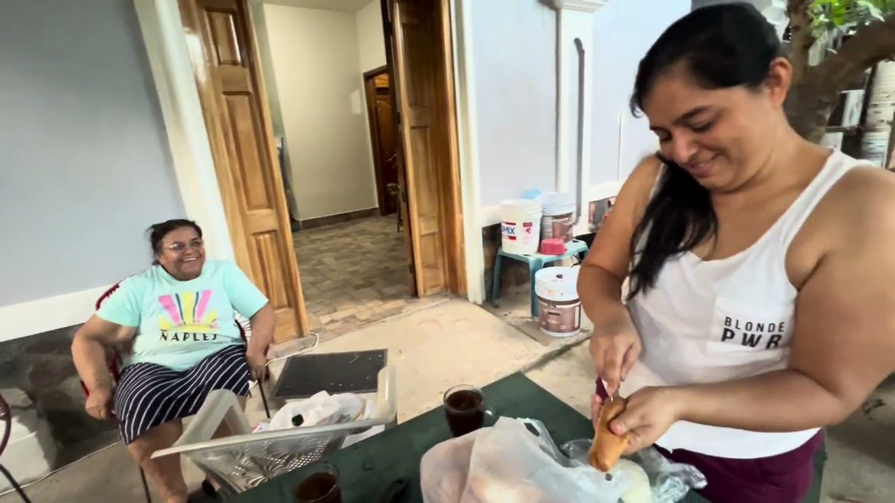  Se nos antojó unos panes con frijoles y así los disfrutamos 