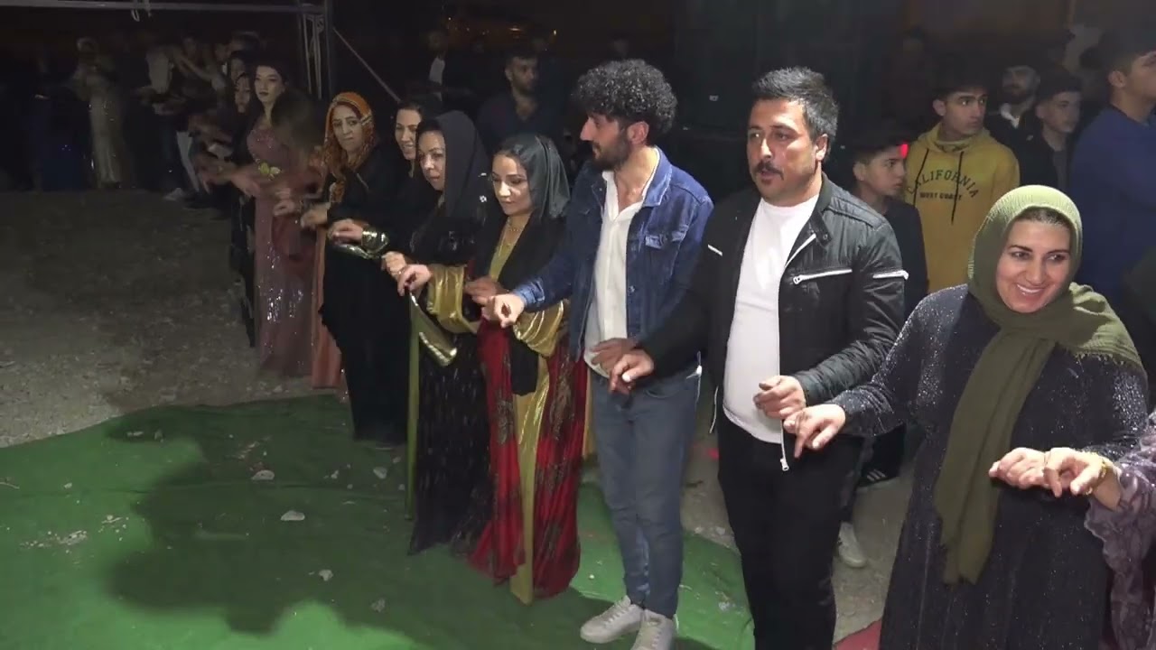 ŞERZAN AZAD HOZAN FERYAD - EŞIRA GRAWIYAN MALBATA DEDOYAN