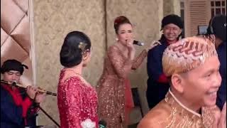 KEREN!!! LAGU ISTRI SETIA AYU TINGTING FEAT NYENTRIK PRODUCTION BIKIN PECAH SUASANA.