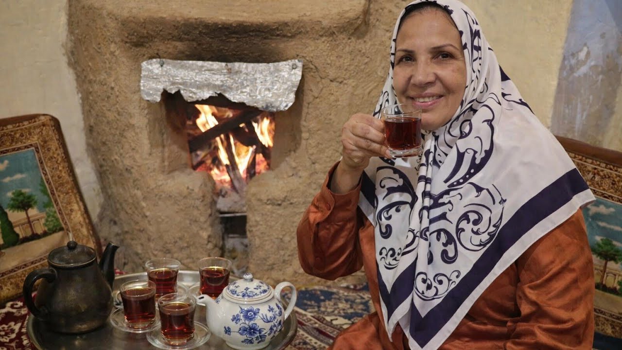 Hot tea by the fireplace in the heart of the village | A tranquility you must see »