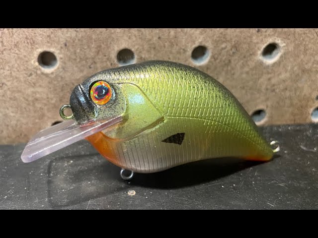 Painting a Sunfish Lure 