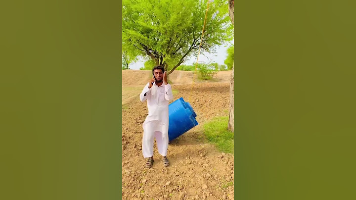Girl Kahan chup gai Akhir Woh aisi q kr rahi hy 😱😡? #funnyshorts #funny #prankshorts #viralshort