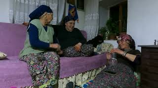 WOMEN'S EVENING CONVERSATION IN A TURKISH VILLAGE. LIFE IN A TURKISH VILLAGE. TURKISH FOODS