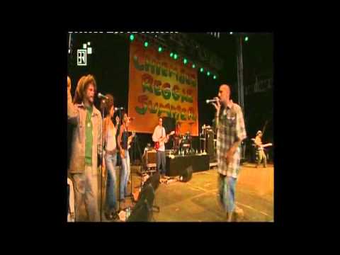 Gentleman And Far East Band - Live au Chiemsee Reggae Summer 2002 - Jah Ina Yuh Life.avi