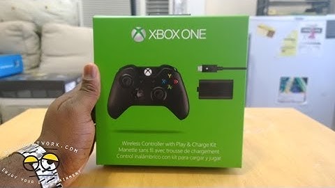 Xbox One Wireless Controller Unboxing (w/play n charge Kit)