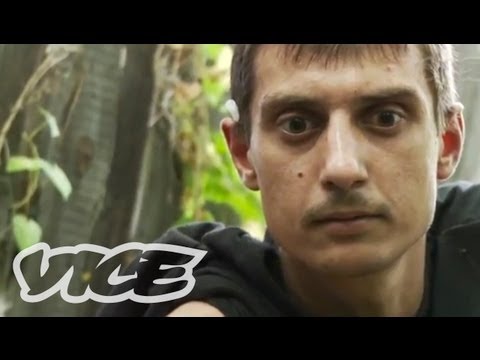 肉を溶かす麻薬 "クロコディル" 2/4 - Russia&rsquo;s Deadliest Drug Part 2