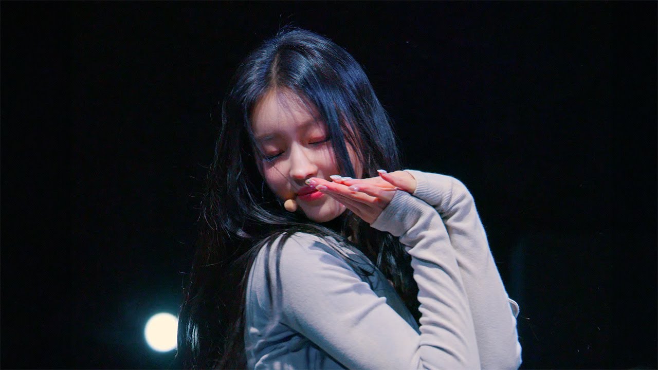 241012 오마이걸 유아 YooA - Classified 클래시파이드  세로 직캠 @ 도봉 그린뮤직 페스타  | Plumia (8K 60p)