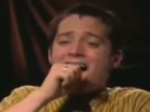 elijah wood earrape laugh interview
