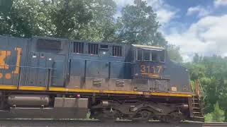 CSX 3117 Leads 153 W/2 UP's & 1SD60E Follows 265 South & has 237 behind him - under 100 cars for 153 CSX 3117 Leads 153 W/2 UP's & 1SD60E Follows 265 South & has 237 behind him - under 100 cars for 153
