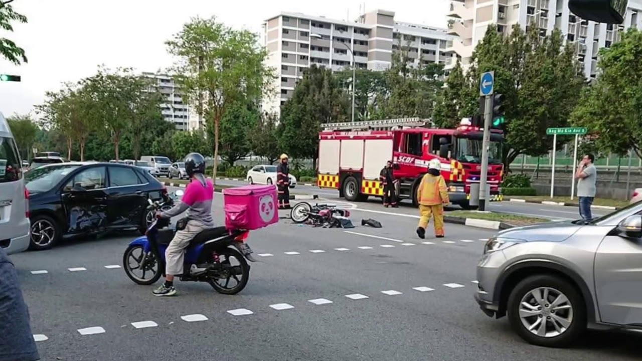 7Mar2019 Fatal Accident on Ang Mo Kio Avenue 8 black 