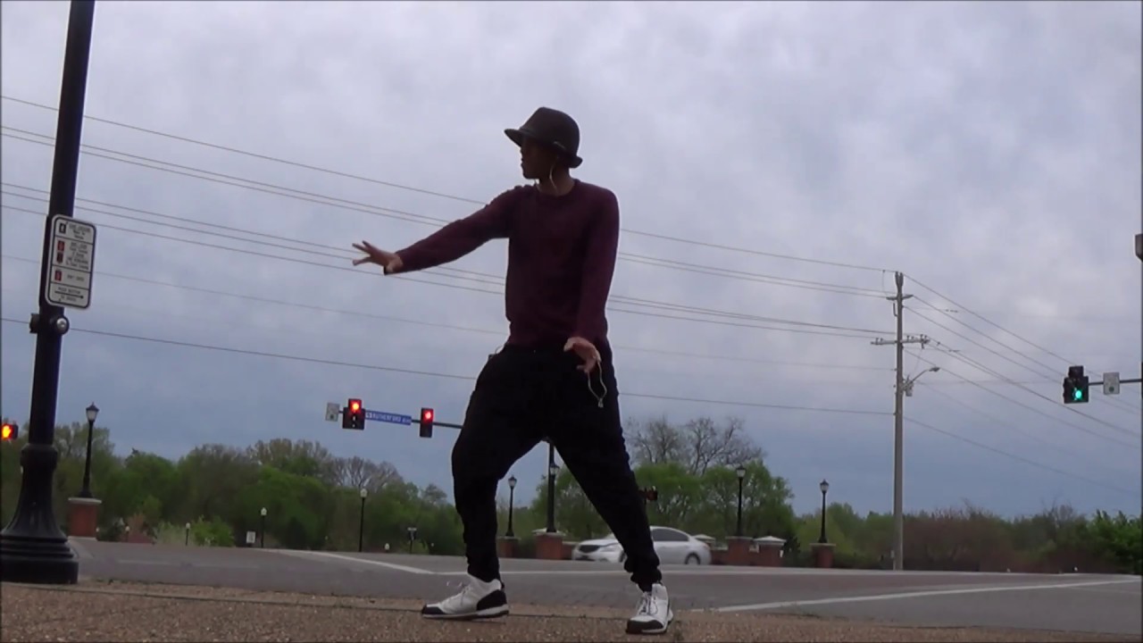 AFROLIZER | MODEL MELT | AQUASTAGE