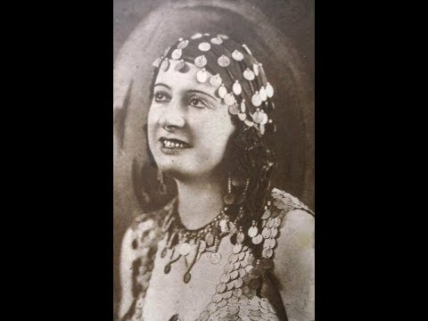 “المونولوجست سيد سليمان” كوميدان عانى من التنمر وبسببه ظهرت الرقابة على الأغاني YouTube player