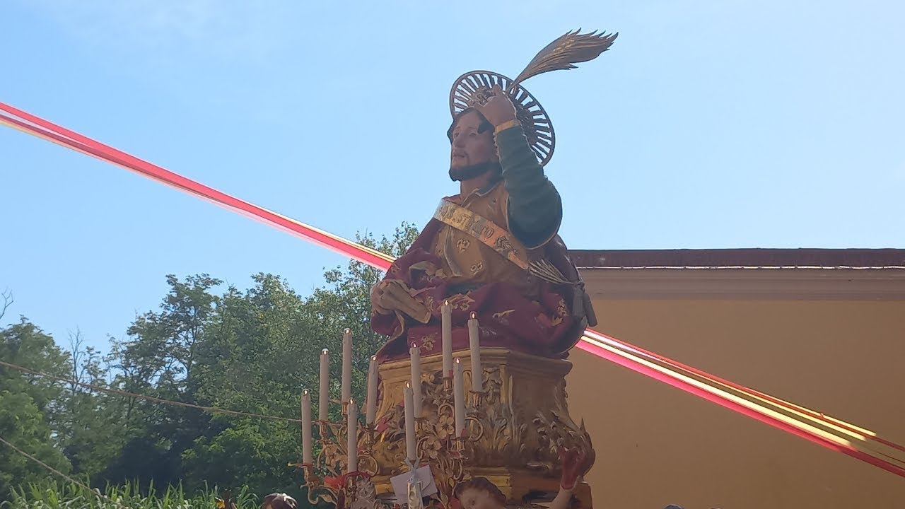 La Processione di Santo Strato: 16 giugno 2024.  Casale di Santo Strato a Posillipo. Napoli.