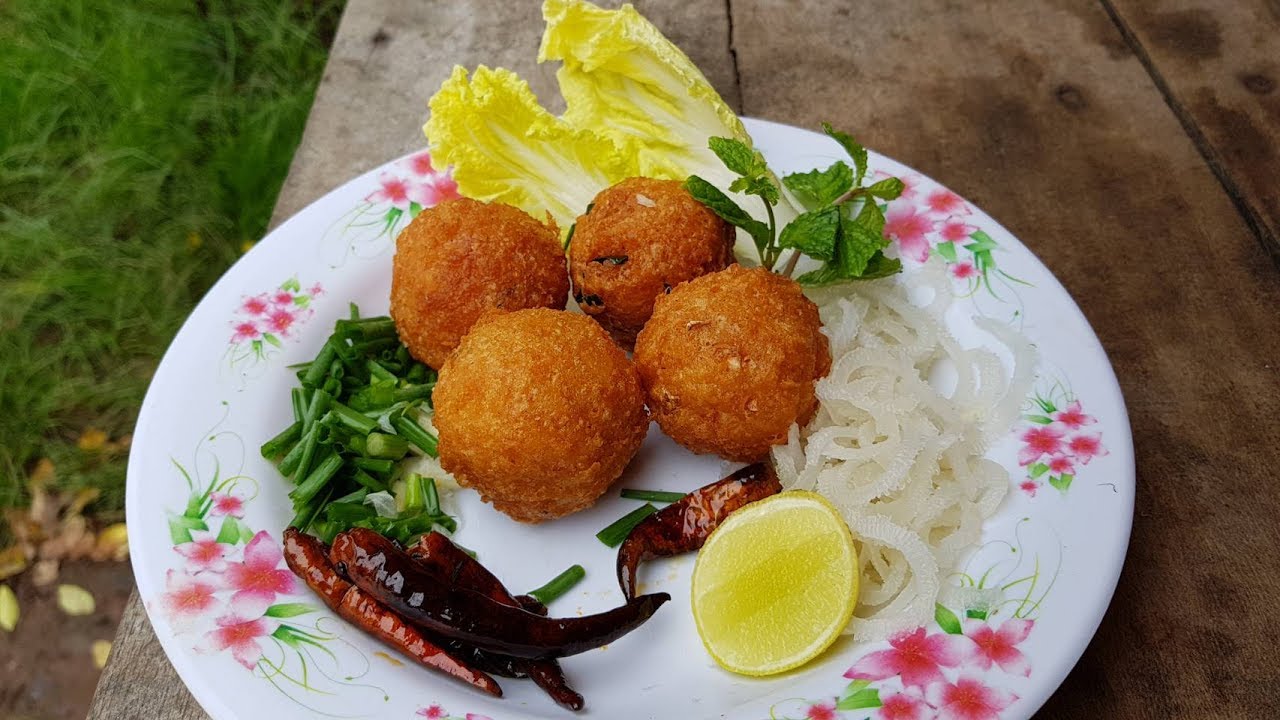 แหนมข้าวทอด แหนมคลุก ต้นตำรับ สูตรดั้งเดิมแหนมข้าวทอดน้องวารินทร์