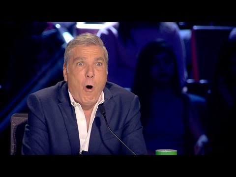 لحظات مؤثرة تعيشها المواهب واللجنة في تجارب أداء #ArabsGotTalent