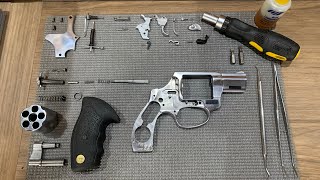 Taurus RT605 .357, complete disassembly, cleaning, and assembly with lubrication.