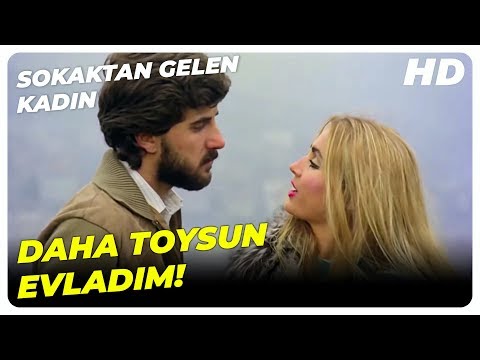 Semra, Cemil'e Kızıp İlk Gördüğü Erkekle Birlikte Oldu | Sokaktan Gelen Kadın Banu Alkan Türk Filmi