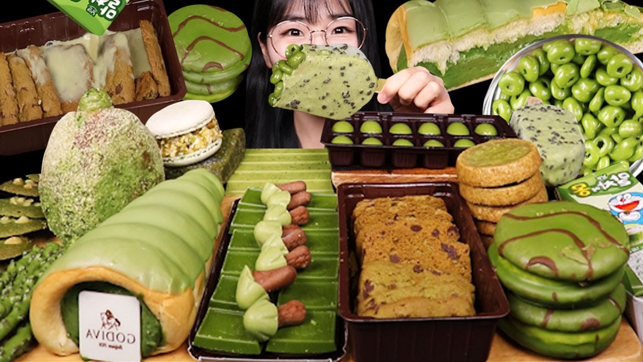 ASMR MUKBANG｜고디바 녹차 크림 소라빵, 말차 초코룹스 , 말차 몽쉘, 말차 초코송이, 말차 초코칩쿠키 먹방 GREEN TEA MATCHA DESSERT EATING