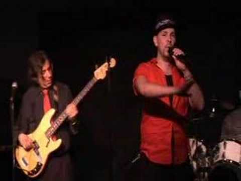 Live Room Clip